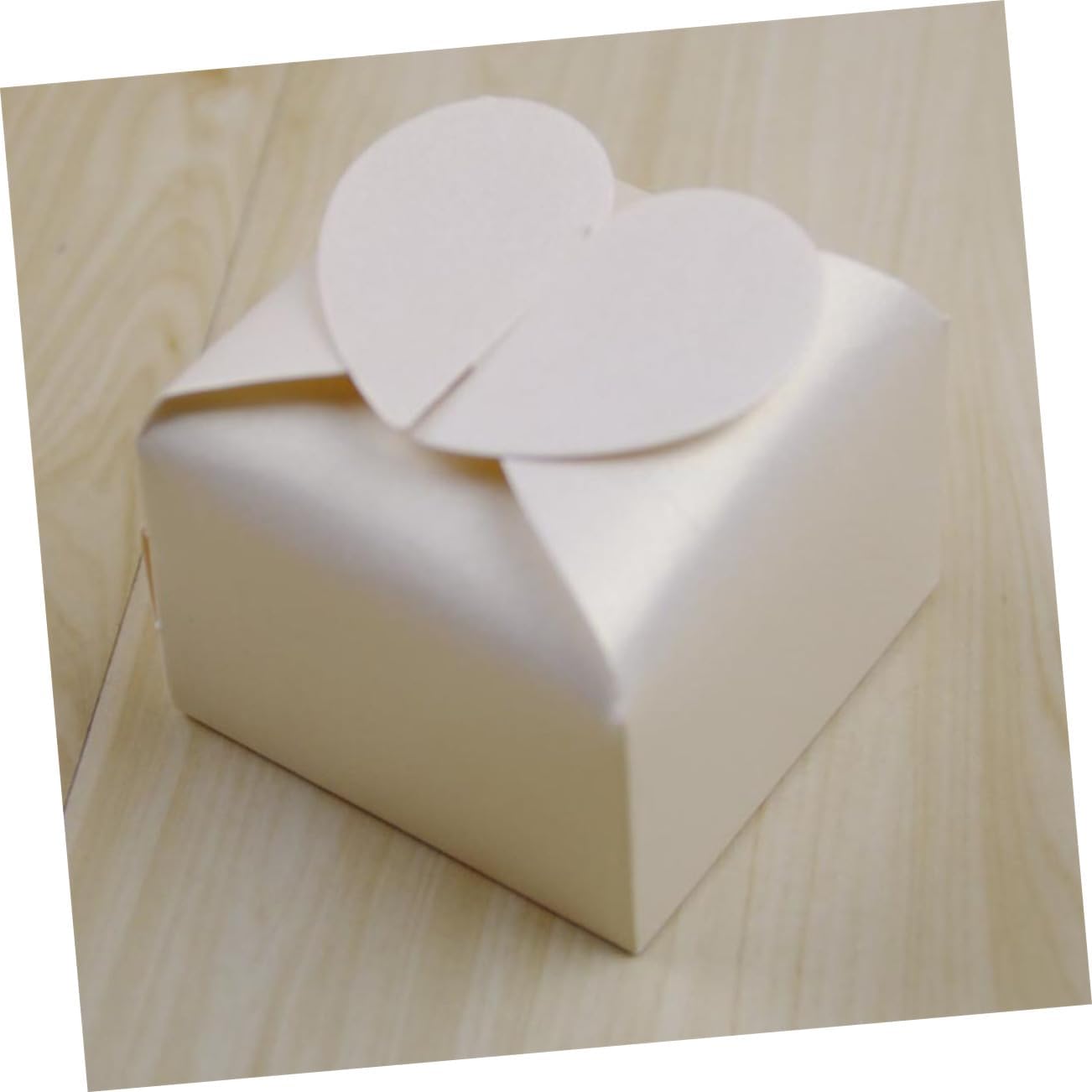 FRCOLOR 50pcs Heart Shaped Candy Boxes for Celebrations