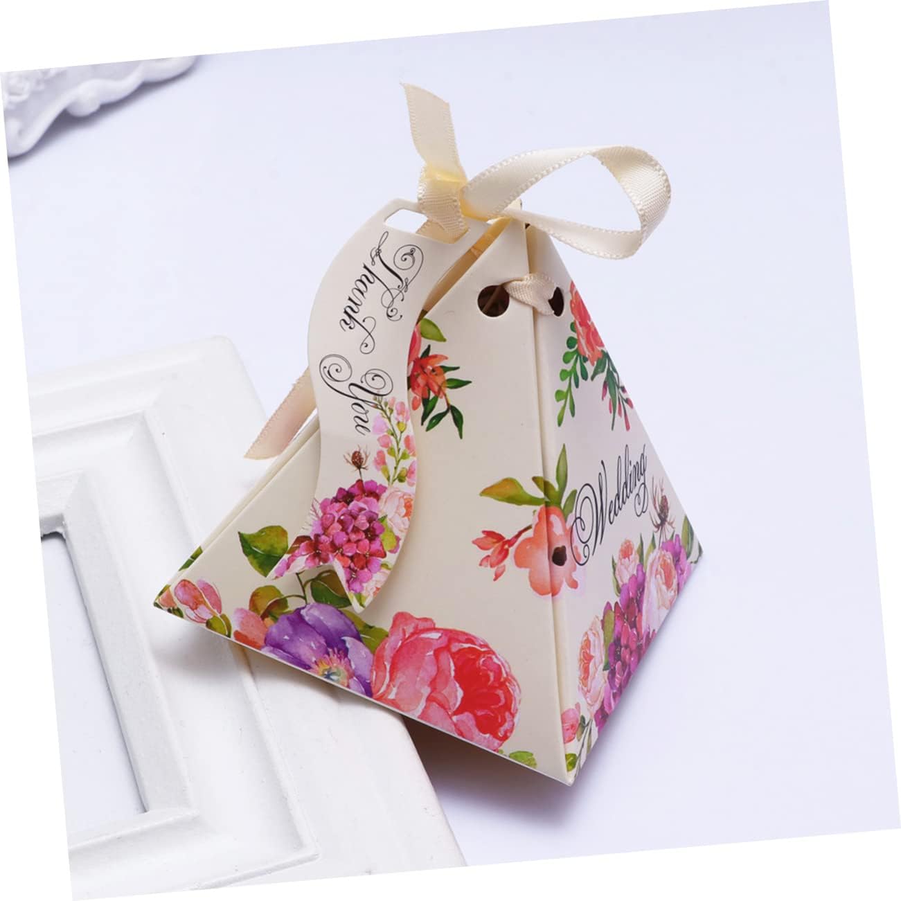 CHILDWEET 50 Pcs Pyramid Wedding Candy Boxes