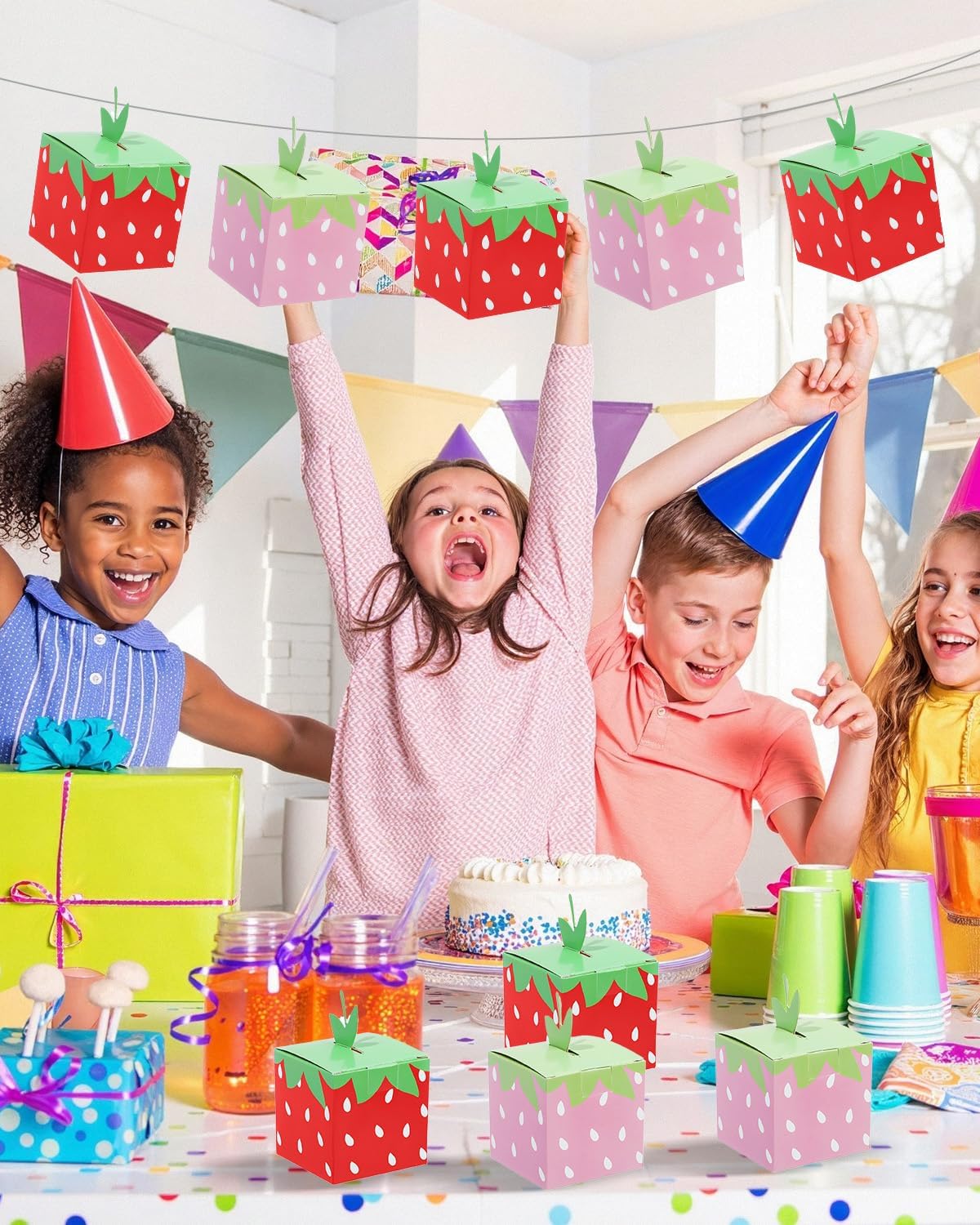 Liobelon 24 Pack Strawberry Themed Gift Boxes