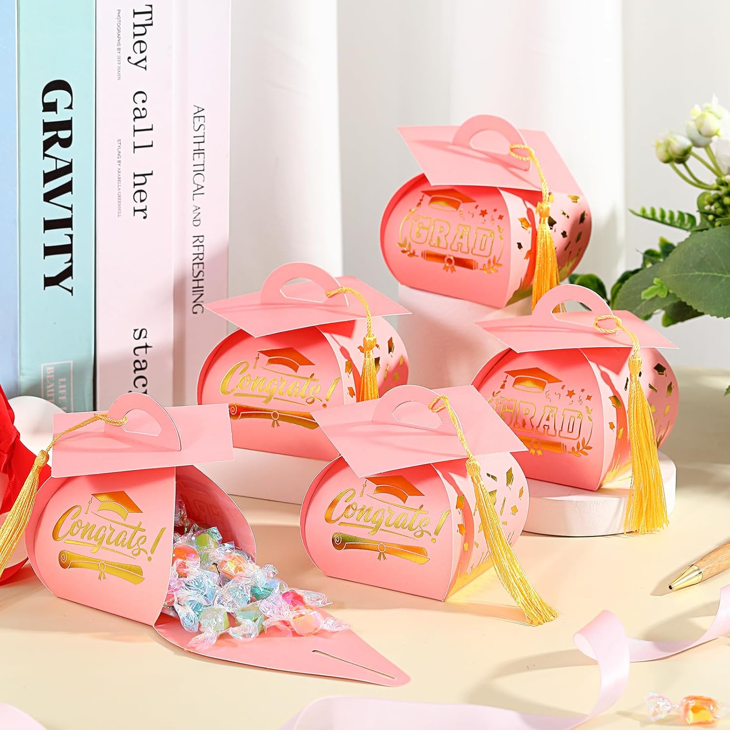 Spakon 30 Pcs Graduation Cap Party Favors Box Set