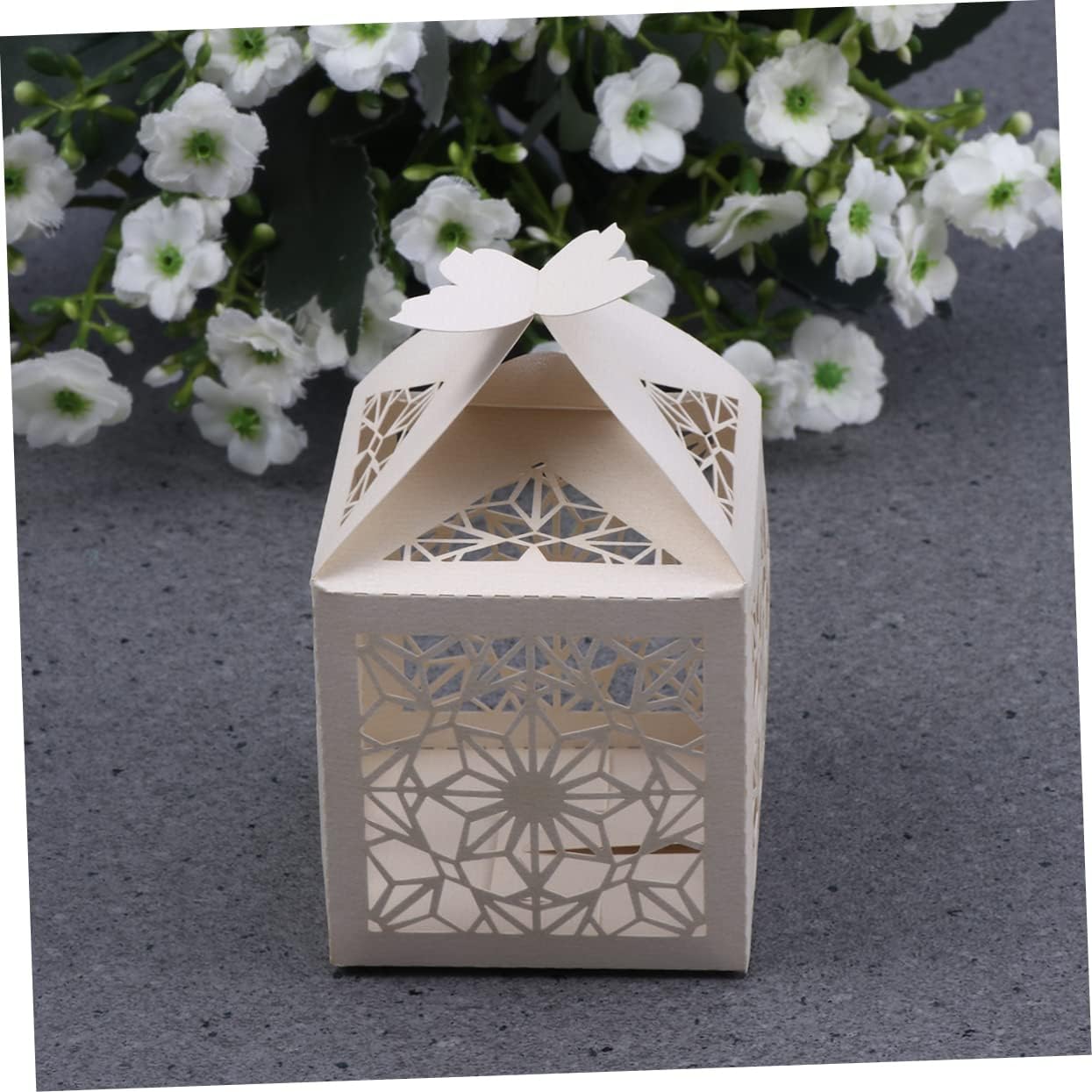 Beavorty 50pcs Hollow Candy Wedding Favor Boxes Beige