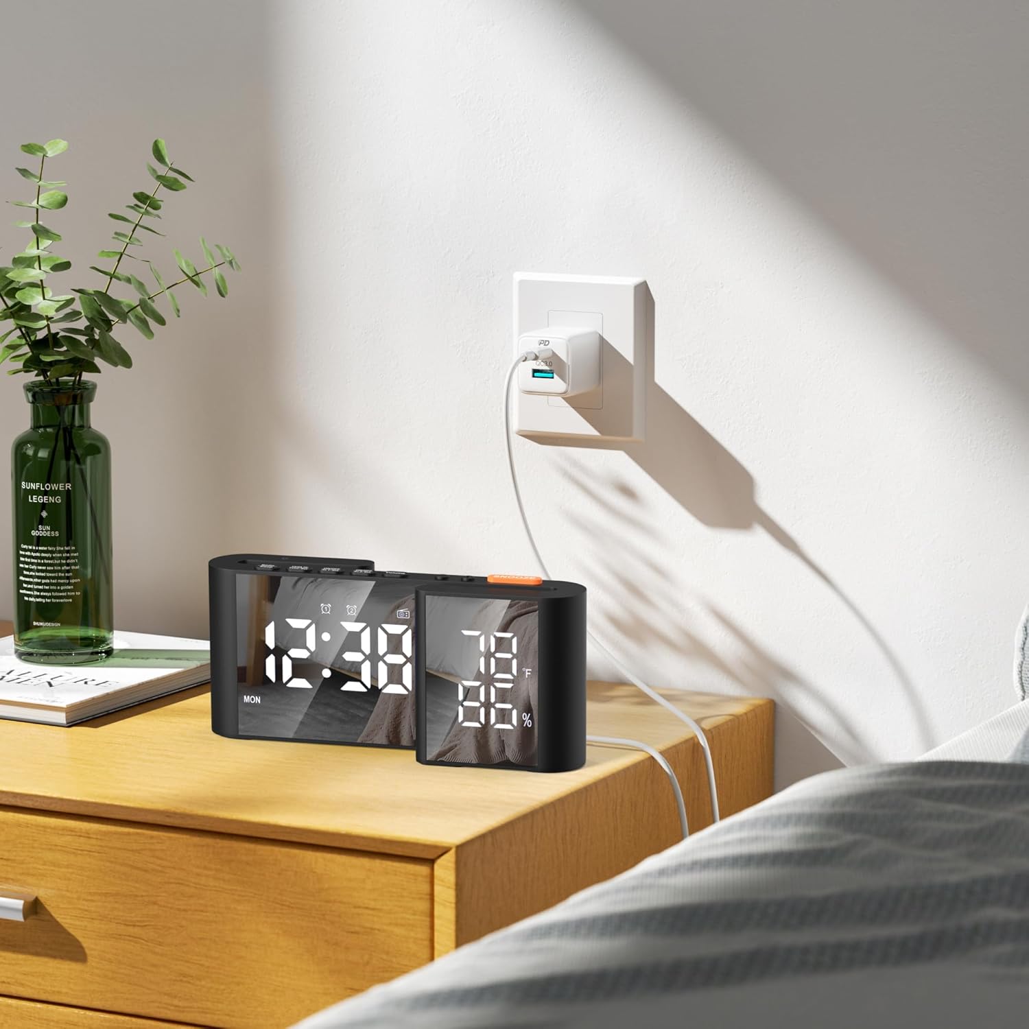 Vauno Dual Display Alarm Clock with FM Radio and Dimmer