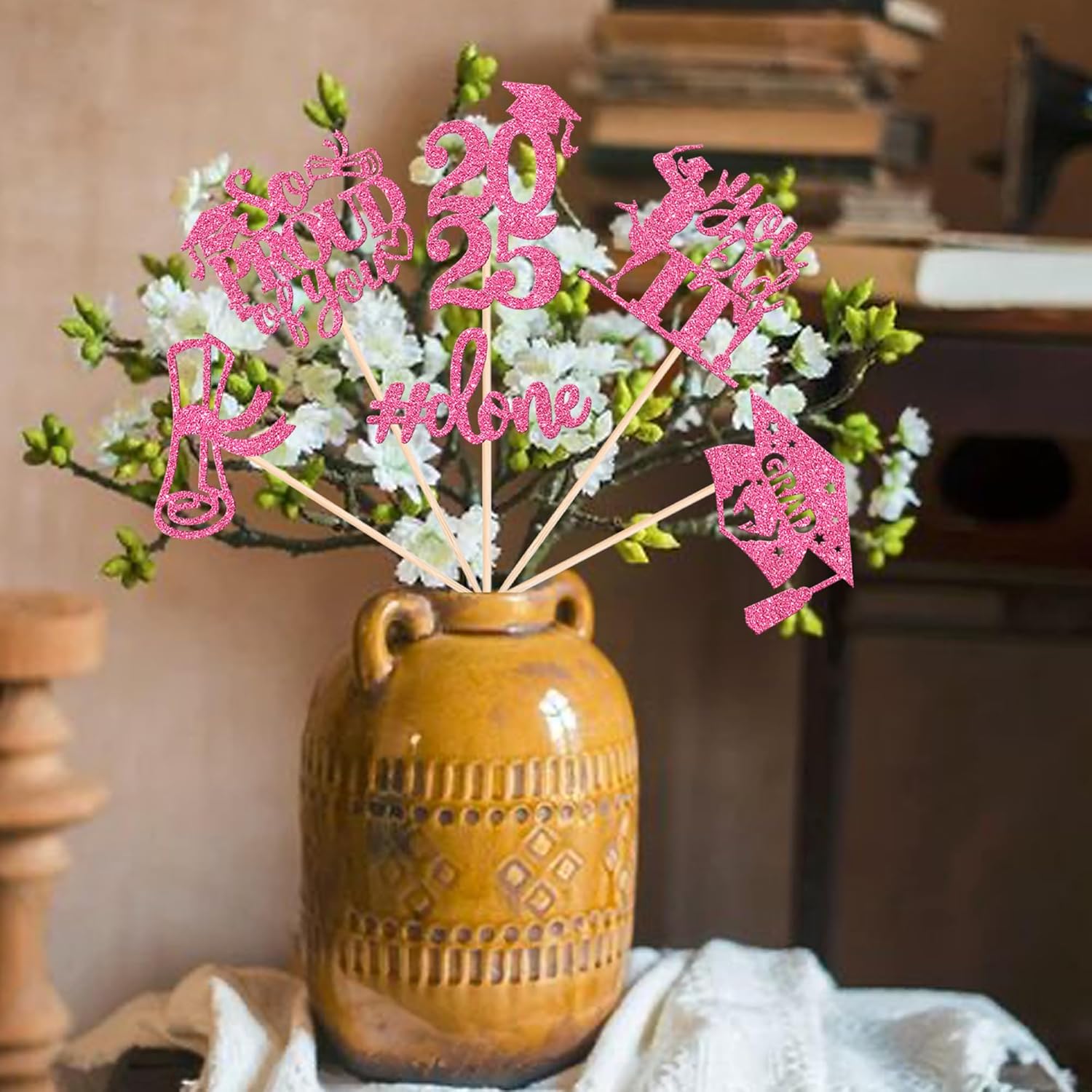 2025 Graduation Centerpiece Sticks with Glitter Pink